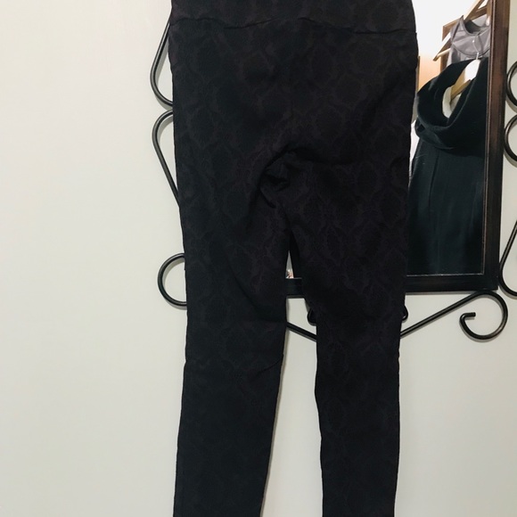 Pull on pants - Picture 6 of 7